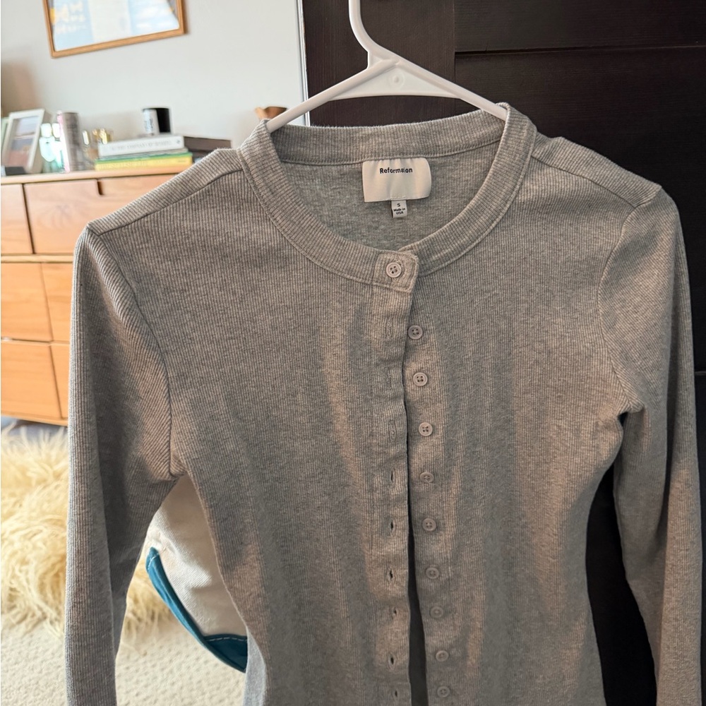 Reformation Light Gray Ribbed Crewneck Top